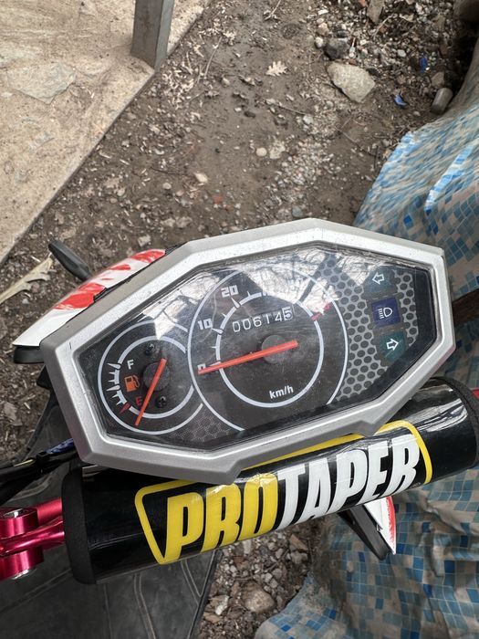 Продам м8 на запчасти