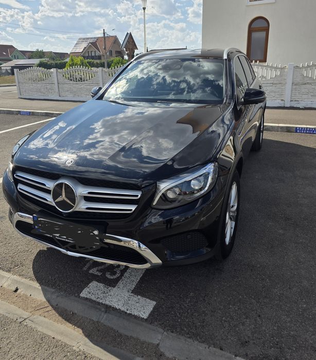 MERCEDES-BENZ GLC