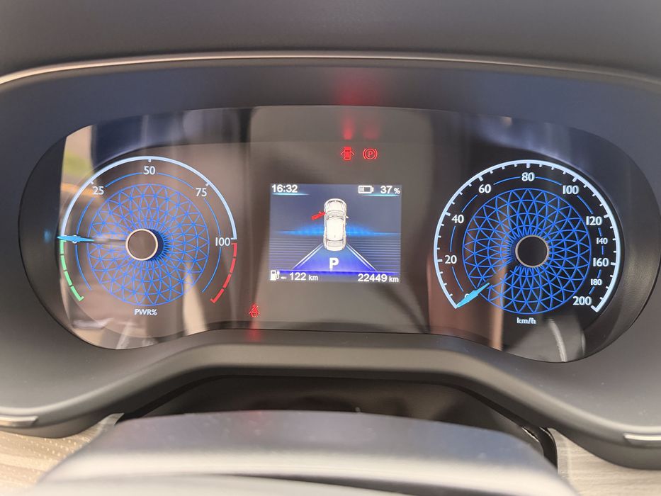 Hongqi E-QM5, 2025 года, рестайлинг