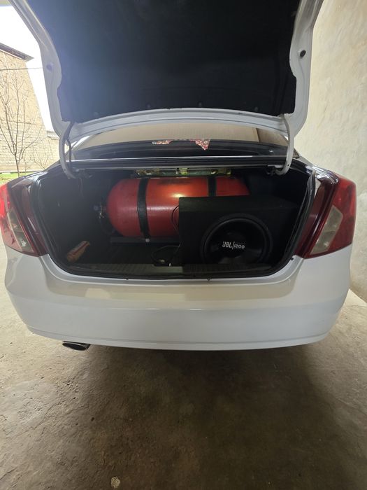 Lasetti,  Ласетти 1.8 автомат 2009 газ-бензин