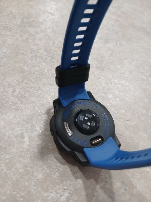 Garmin Instinct 3 45 mm Amoled smart часовник
