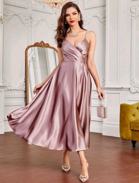 Rochie roz        .