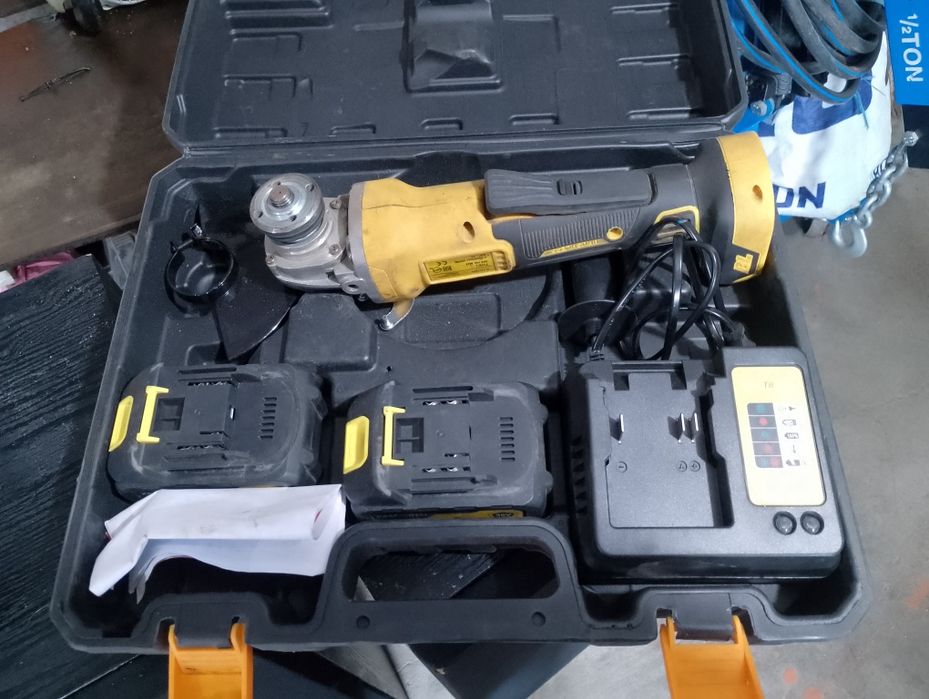 Ъглошлайф Kraft Royal