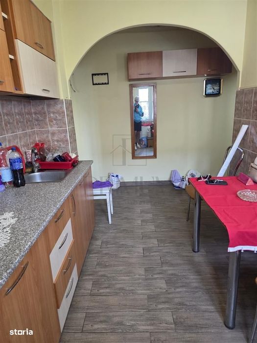 Sagului - Etaj 2 - Bloc Izolat - 3 Camere - Debara - Centrala Proprie — fotografia 3
