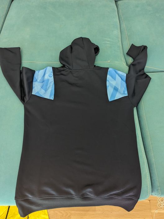 Hanorac C.F. pentru băieți la dor 100 lei