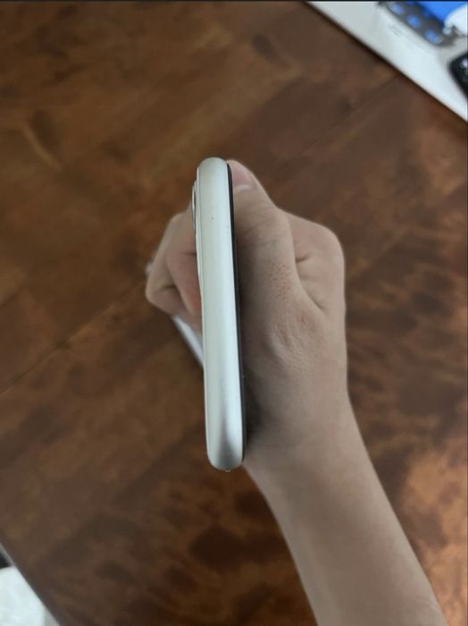 обменяю Айфон 11 64gb