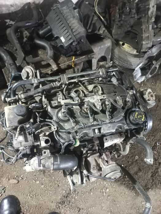 Двигатель дизель 2,0 куб МАЗДА МПВ 2004г.