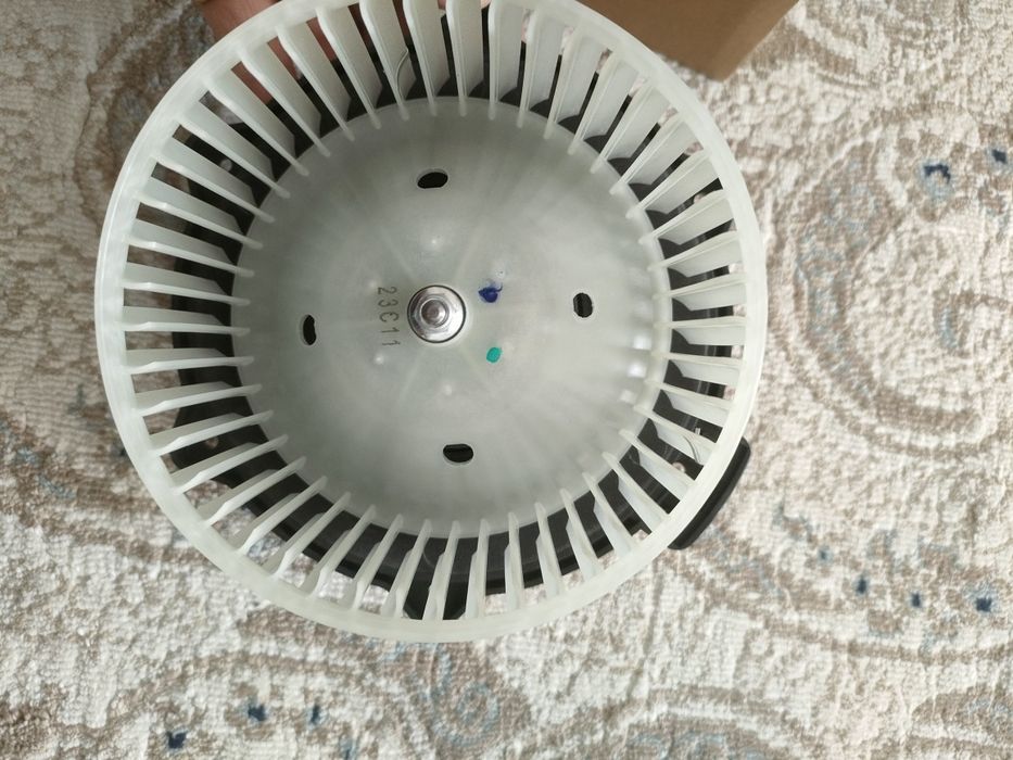 Продам моторчик печки