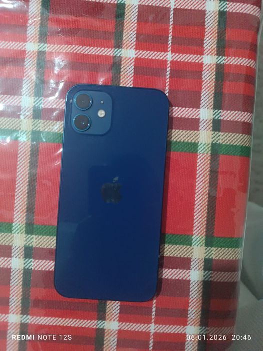 Продам Айфон 12 128гб