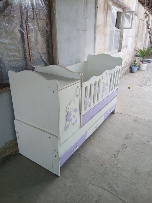 Kalyaska va bolalar kravati sotiladi holati yahshi