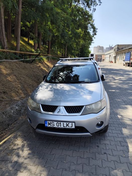 Mitsubishi Outlander 2.2 D 4x4 , 6 trepte