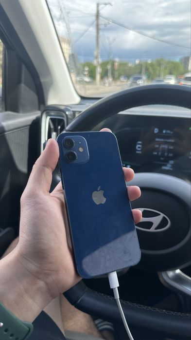 Iphone 12 64gb.