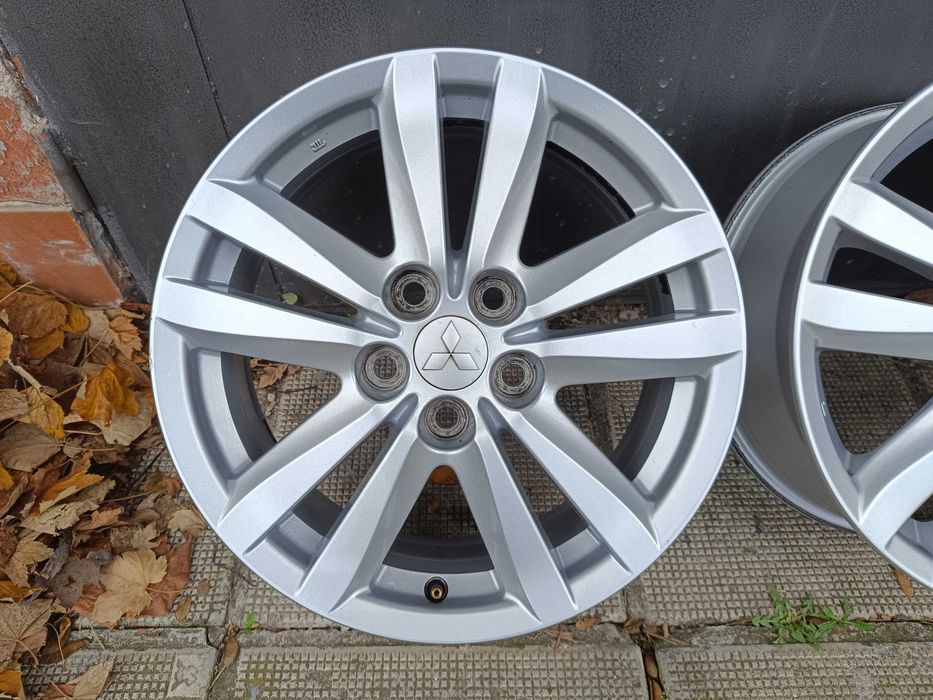 ОРИГИНАЛНИ джанти 17 ' 5x114,3 Mitsubishi Hyundai Mazda Kia 67,1 ET46