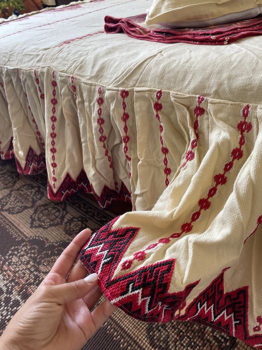 Кувертюра за спалня, ръчно шито на панама