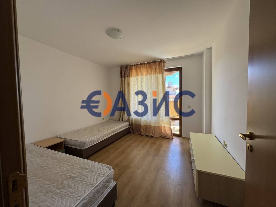 Тристаен апартамент в Комплекс "Арките " - Кошарица,България - 102.07