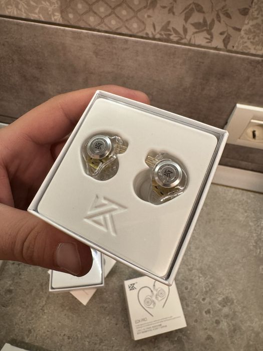 Vand Casti cu fir  KZ professional in ear diferite modele noi sigilate