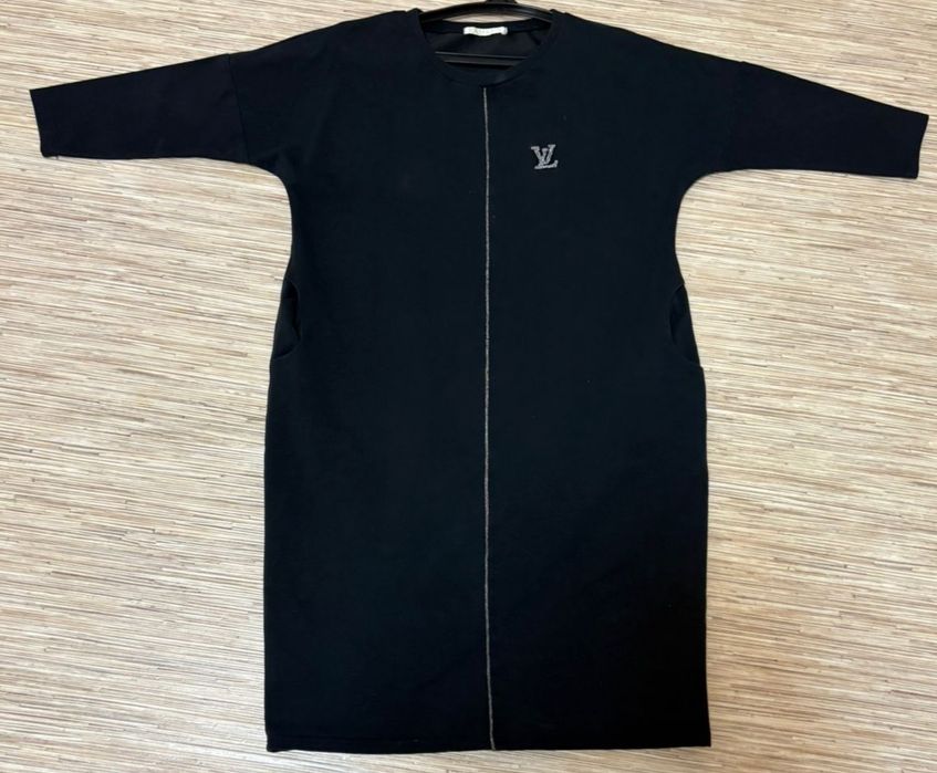 Продам  платья  не дорого.