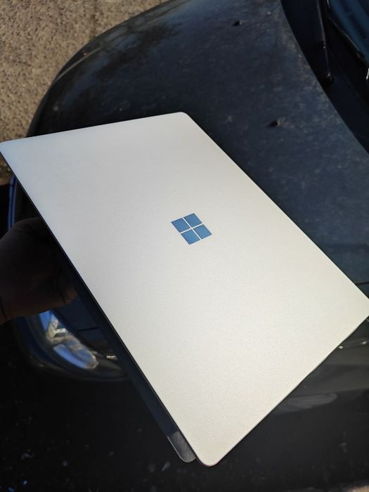 Microsoft surface laptop like new