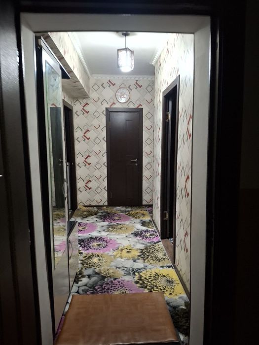 3 xonali kvartira sotiladi