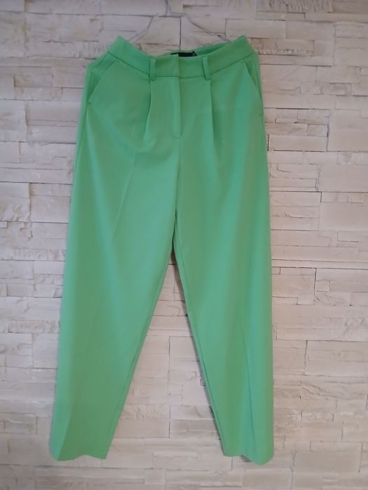 Pantaloni Pices culoare verde evazati