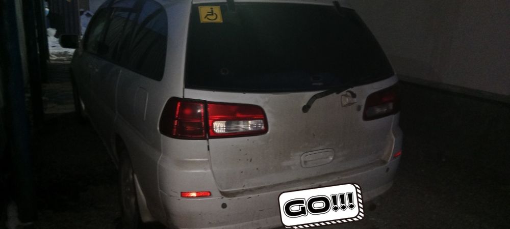 Продам машину Минивэн 7ми местный автомобиль