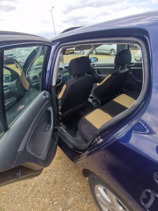 Vând golf 5 2.0 tdi