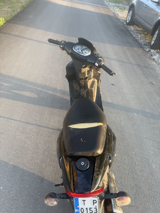 Generic cracker 50 cc скутер