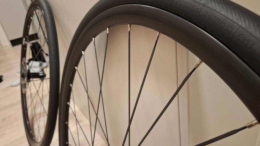 Шосейни аеро капли, диск, проходни оси