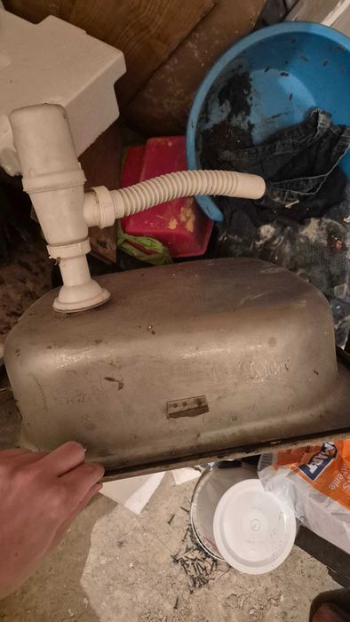 Метална / алпака мивка