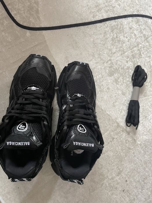 balenciaga runners