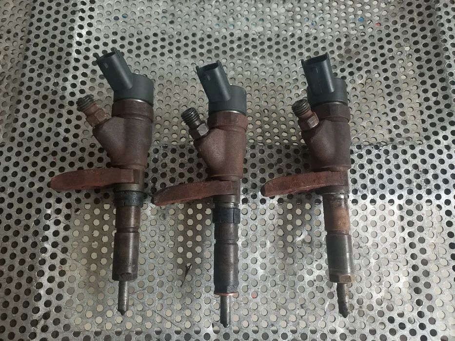 Injectoare Injector Peugeot 307 406 206 Partner Citroen C5 Xsara 2.0 Hdi 2.2 Hdi Motor RHR RHY Fiat