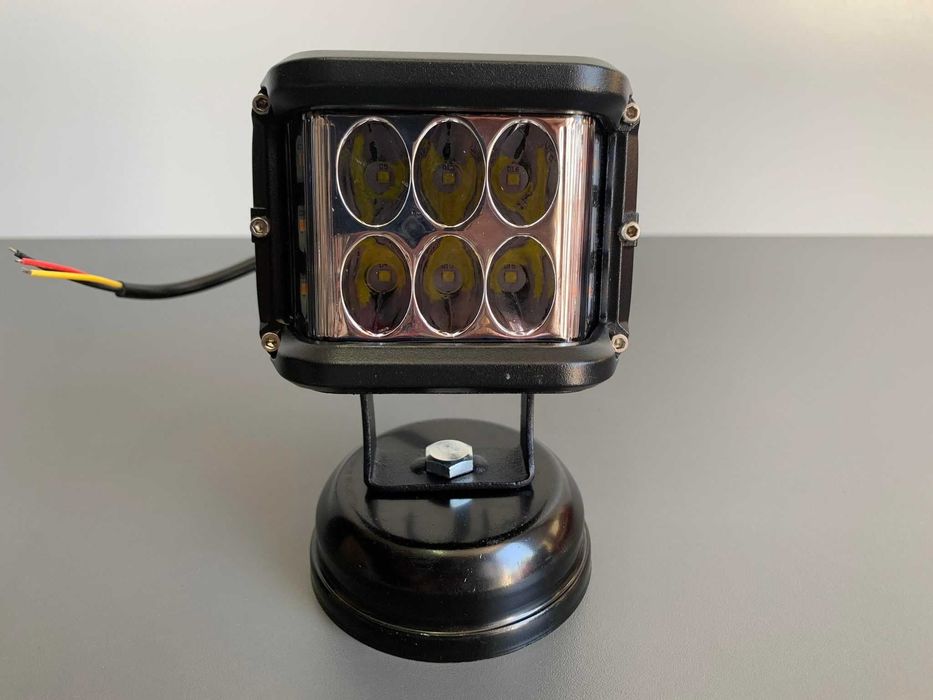 Proiector auto LED 36W FLASH, semnal galben stroboscopic