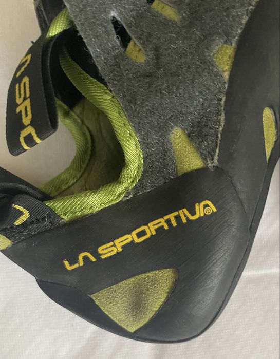 Vând espadrile de cățărare La Sportiva