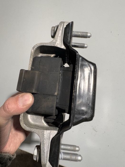 Tampon Motor passat B6