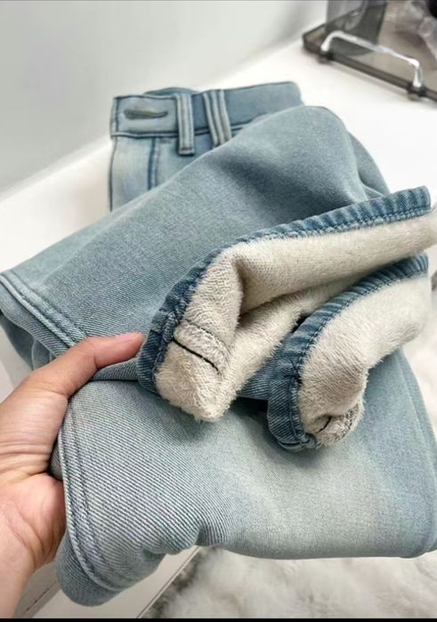 Продам джинсы тёплые новые