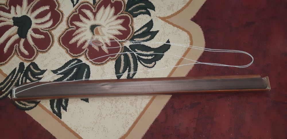 Jalyuzi 2.5 metr 1 dona xolati yaxshi