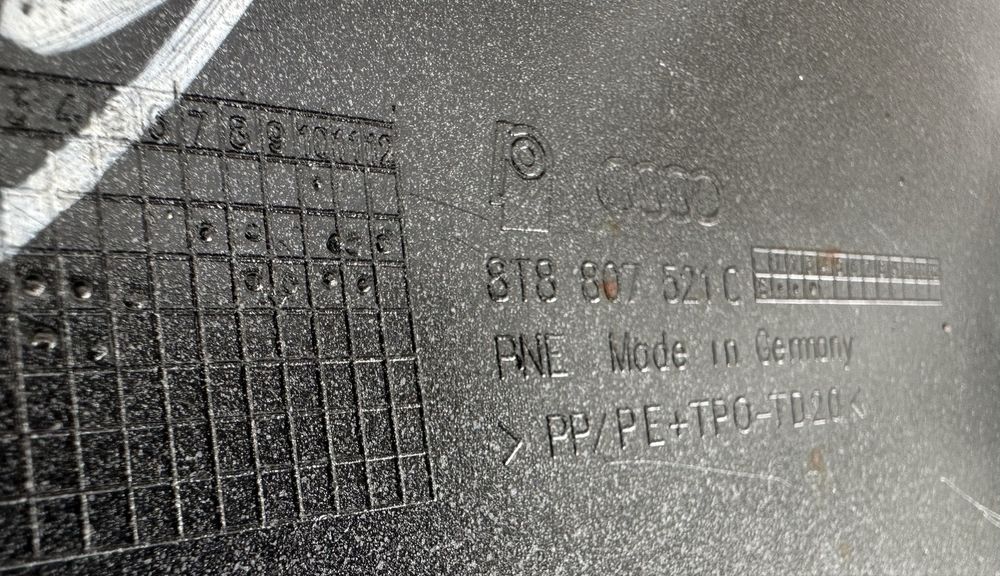 AUDI A5 8T S-LİNE дифузьор -добавка за задна броня!