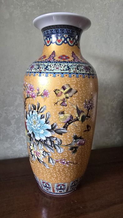 Коллекционная ваза