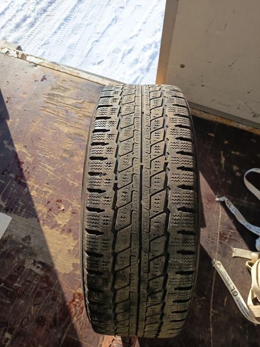 Vând roata rezerva Iveco,225/65r16c stare buna preț 260lei neg