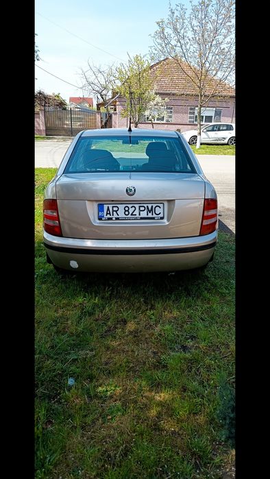 Vând Skoda Fabia Style
