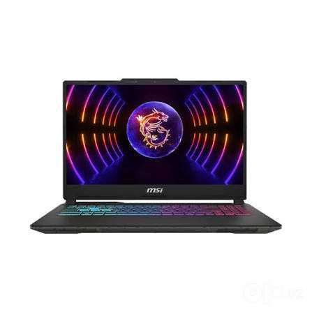 Ноутбук MSI Cyborg R7-260W