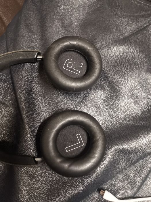 Casti b&o beoplay h7