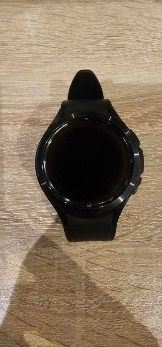 Мъжки часовник Samsung Galaxy Watch 4, запазен,без забележки, като нов