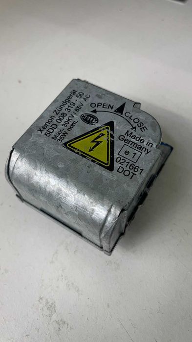 Калник ( десен ), Преден капак, Ксенонова запалка БМВ Е60, BMW E60