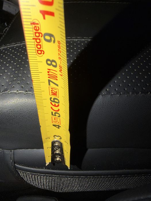 подлакътник за кола