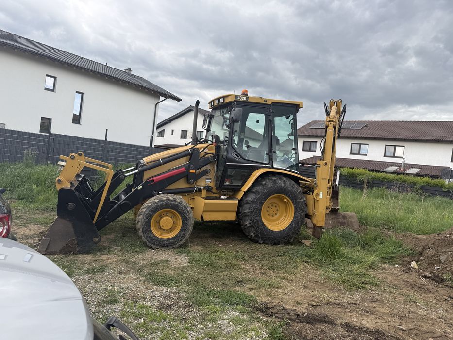 Buldoexcavator de inchiriat/ Buldo/Utilaj