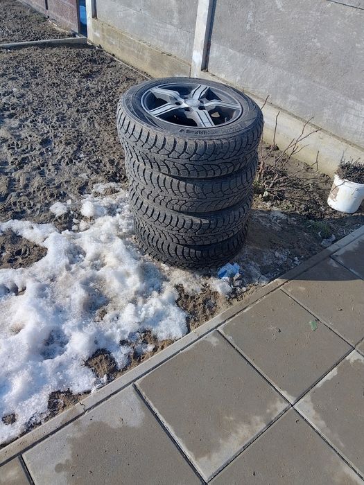 Vând  doar perechi de jante