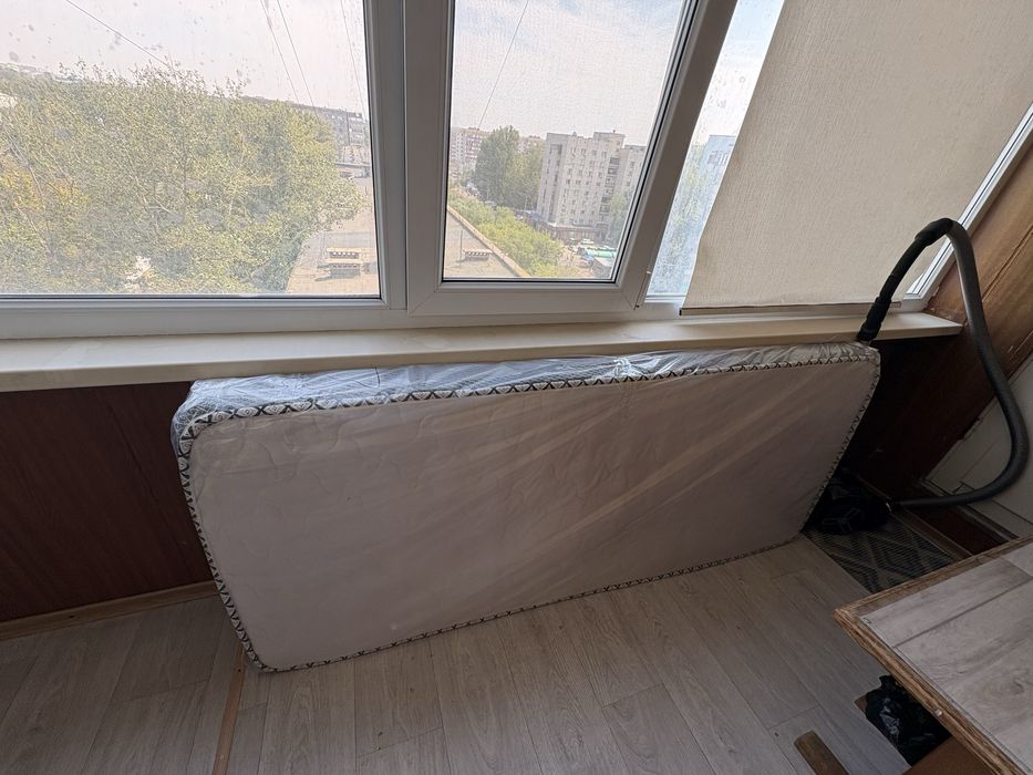 Матрас в хорошем состоянии