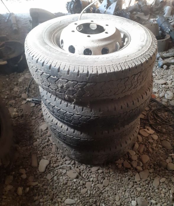 Punte spate de iveco