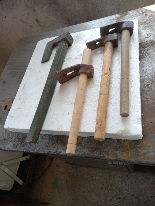 Набор от и инструменти